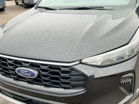 Used 2025 Ford Escape ST-Line w/ Tech Pack #1 image 11