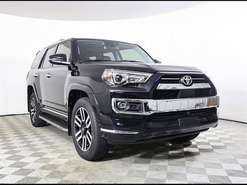 Used 2024 Toyota 4Runner Limited AWD/4WD image 2