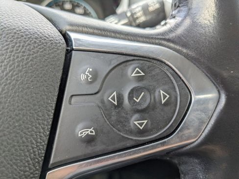 Used 2020 Chevrolet Traverse LT w/ LT Premium Package image 27