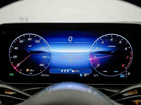 Used 2025 Mercedes-Benz C 300 Sedan image 24