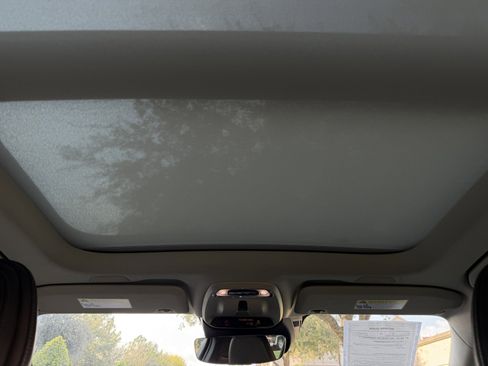 Used 2019 Volvo S60 T5 Momentum w/ Premium Package image 4