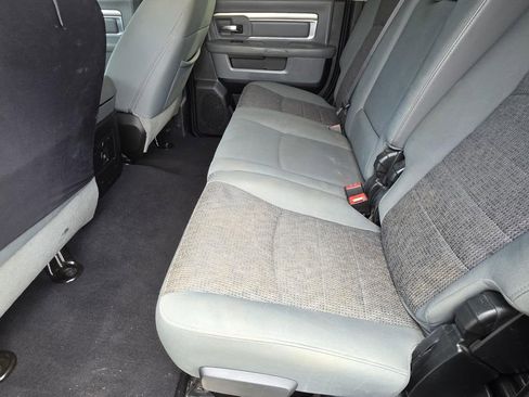 Used 2018 RAM 3500 SLT w/ Luxury Group image 9