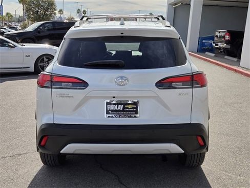 Used 2023 Toyota Corolla Cross XLE w/ Convenience Package image 5