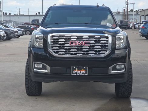 Used 2018 GMC Yukon Denali w/ Denali Ultimate Package AWD/4WD image 9
