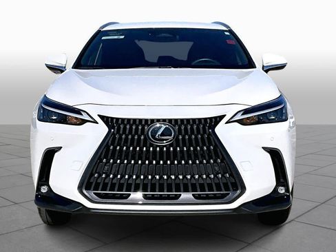 Used 2025 Lexus NX 250 FWD image 4