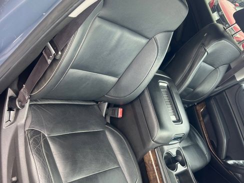 Used 2015 Chevrolet Suburban LT AWD/4WD image 24