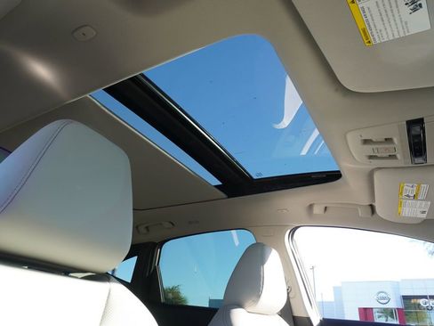 New 2026 Nissan Murano SL image 13