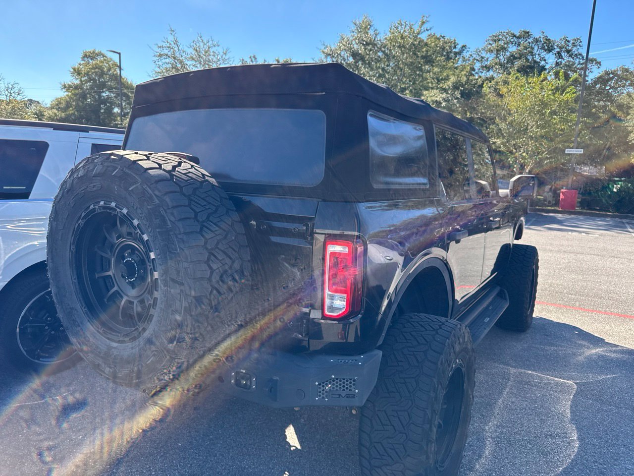 Used 2022 Ford Bronco 4-Door AWD/4WD image 9