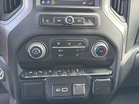 Used 2022 Chevrolet Silverado 1500 W/T w/ WT Value Package AWD/4WD image 19