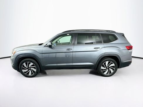 Used 2025 Volkswagen Atlas SE AWD/4WD image 4