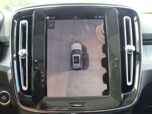 Used 2026 Volvo XC40 B5 Plus w/ Protection Package Premier AWD/4WD image 23