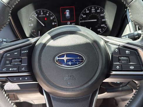 Certified 2025 Subaru Outback Premium AWD/4WD image 13