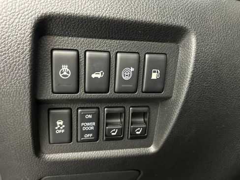 Used 2013 Nissan Murano LE w/ Platinum Pkg AWD/4WD image 19