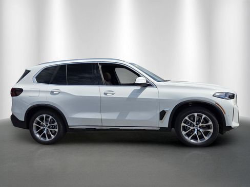 New 2026 BMW X5 sDrive40i RWD image 8