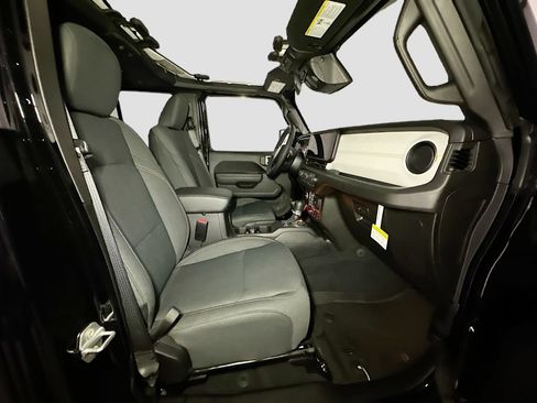 New 2026 Jeep Wrangler Unlimited Sport AWD/4WD image 32