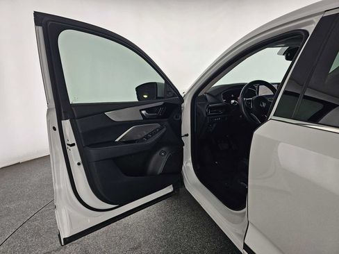 Certified 2024 Acura MDX SH-AWD w/ Technology Package image 21