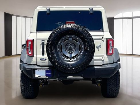 Used 2025 Ford Bronco Badlands w/ Sasquatch Package AWD/4WD image 5