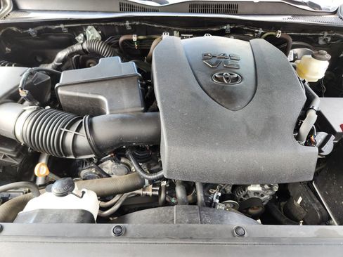 Used 2023 Toyota Tacoma SR AWD/4WD image 35