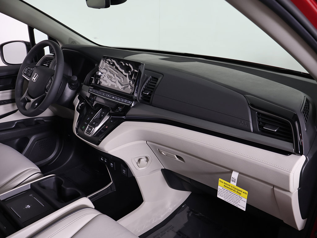New 2027 Honda Odyssey Touring image 16