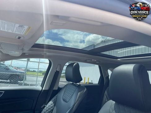 Used 2024 Ford Edge Titanium w/ Equipment Group 301A AWD/4WD image 20