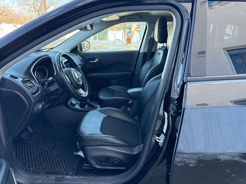 Used 2021 Jeep Compass Latitude image 21