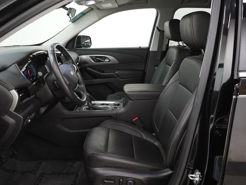 Used 2020 Chevrolet Traverse LT image 26
