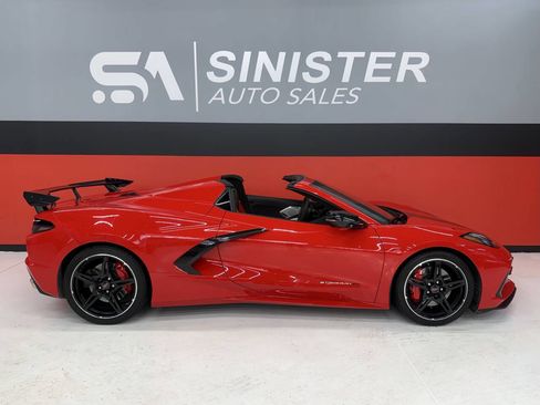 Used 2022 Chevrolet Corvette Stingray 2dr Convertible w/ Z51 Performance Package image 56