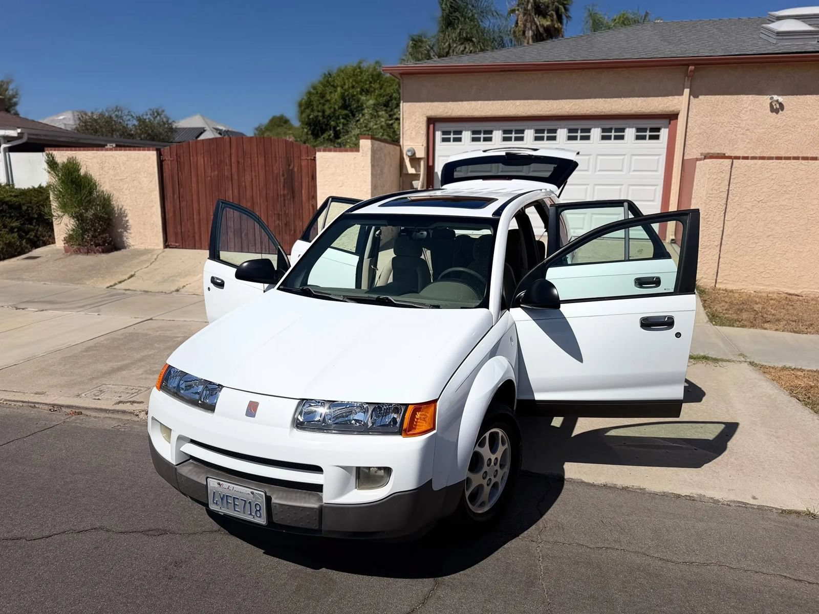 Used 2002 Saturn Vue AWD V6 image 11