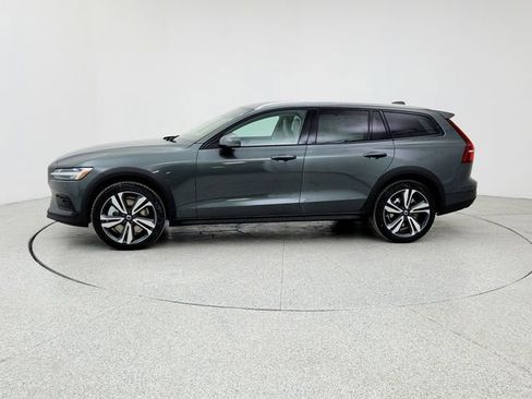 New 2026 Volvo V60 B5 Cross Country Plus w/ Climate Package image 8