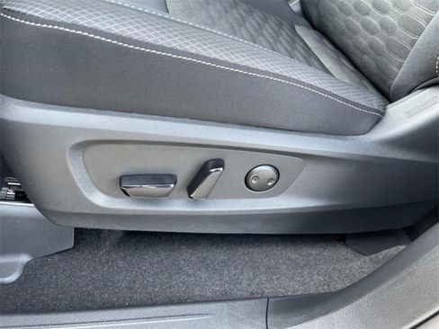 New 2025 Nissan Pathfinder SV image 12