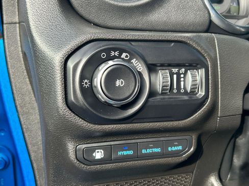 Used 2022 Jeep Wrangler Unlimited Rubicon 4xe w/ Cold Weather Group image 21