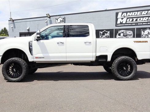 Used 2024 Ford F350 Platinum w/ Tremor Off-Road Package AWD/4WD image 2