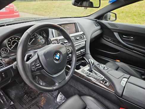 Used 2013 BMW 650i xDrive Convertible image 13
