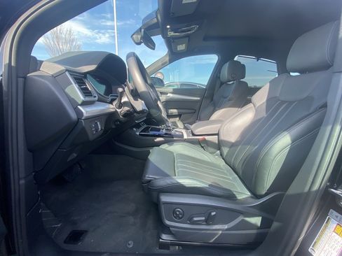 Used 2022 Audi Q5 2.0T Premium Plus w/ Premium Plus Package image 4