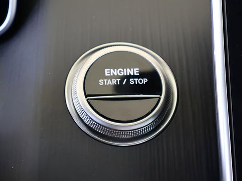 Used 2025 Mercedes-Benz S 63 AMG S image 23