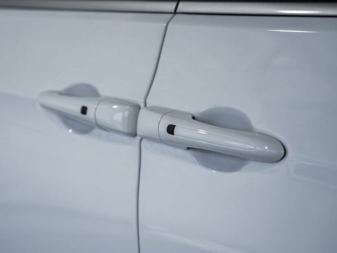 New 2026 Chrysler Pacifica Pinnacle AWD/4WD image 17
