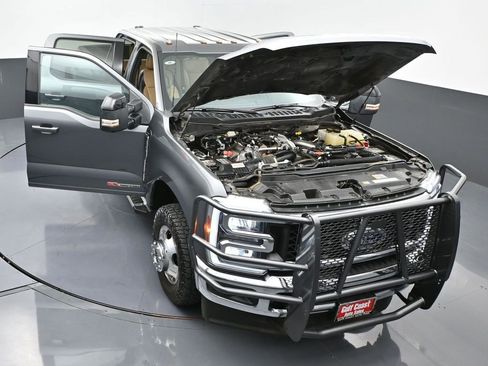 Used 2024 Ford F350 Lariat w/ FX4 Off-Road Package image 46