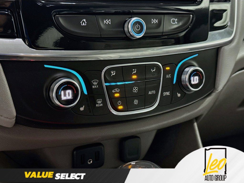 Used 2018 Chevrolet Traverse LT AWD/4WD image 18