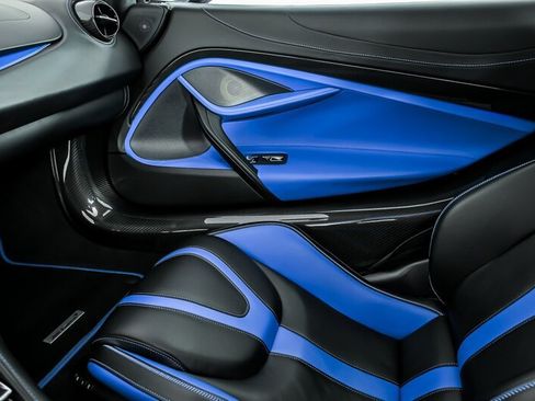 Used 2019 McLaren 720S Performance RWD image 41
