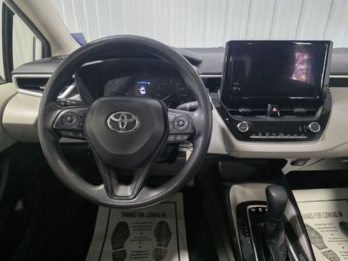 Used 2023 Toyota Corolla LE FWD image 8