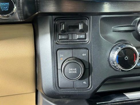 Used 2024 Ford F250 Lariat AWD/4WD image 23