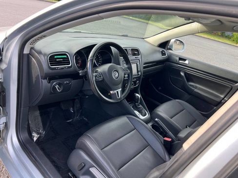 Used 2012 Volkswagen Jetta SportWagen FWD image 10