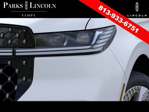 New 2026 Lincoln Navigator L Black Label AWD/4WD image 18