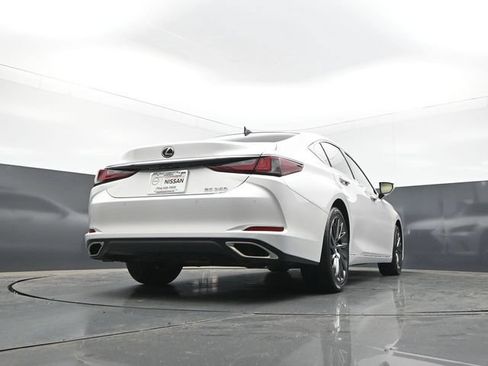Used 2025 Lexus ES 350 Ultra Luxury w/ Accessory Package (Z1) FWD image 30