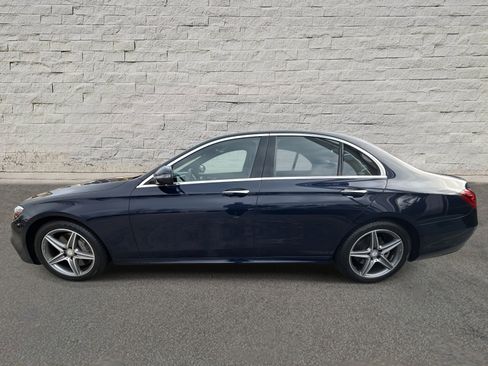 Used 2017 Mercedes-Benz E 300 image 8