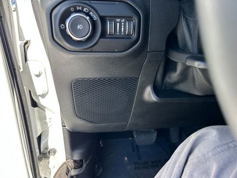 Used 2021 Jeep Wrangler Unlimited Sport image 32