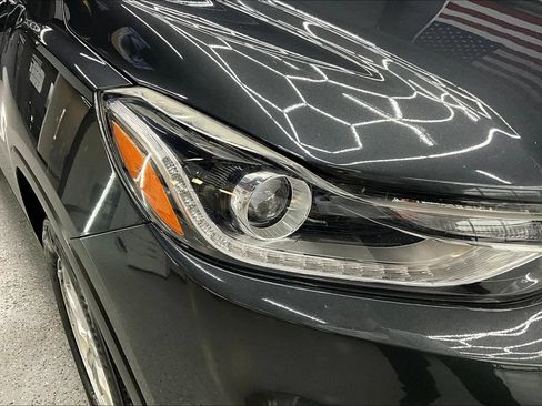 Used 2017 Chevrolet Trax LT w/ Driver Confidence Package FWD image 30