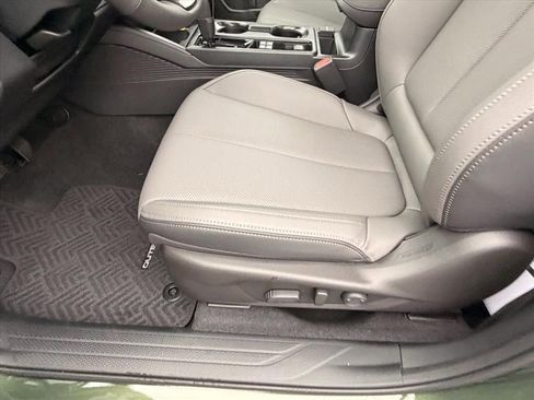Used 2026 Subaru Outback Limited XT AWD/4WD image 8