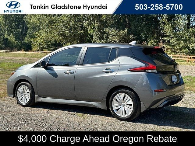 Used 2025 Nissan Leaf S FWD image 7
