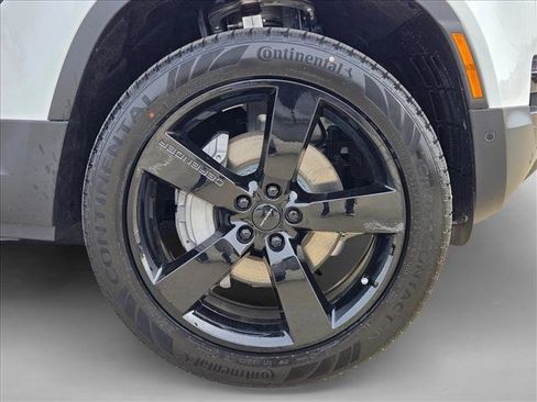 New 2026 Land Rover Defender 130 S image 10